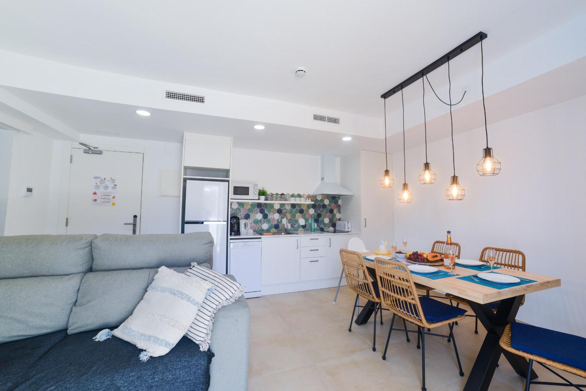 Bamblue Boutique Apartments ピネダ・デ・マール エクステリア 写真