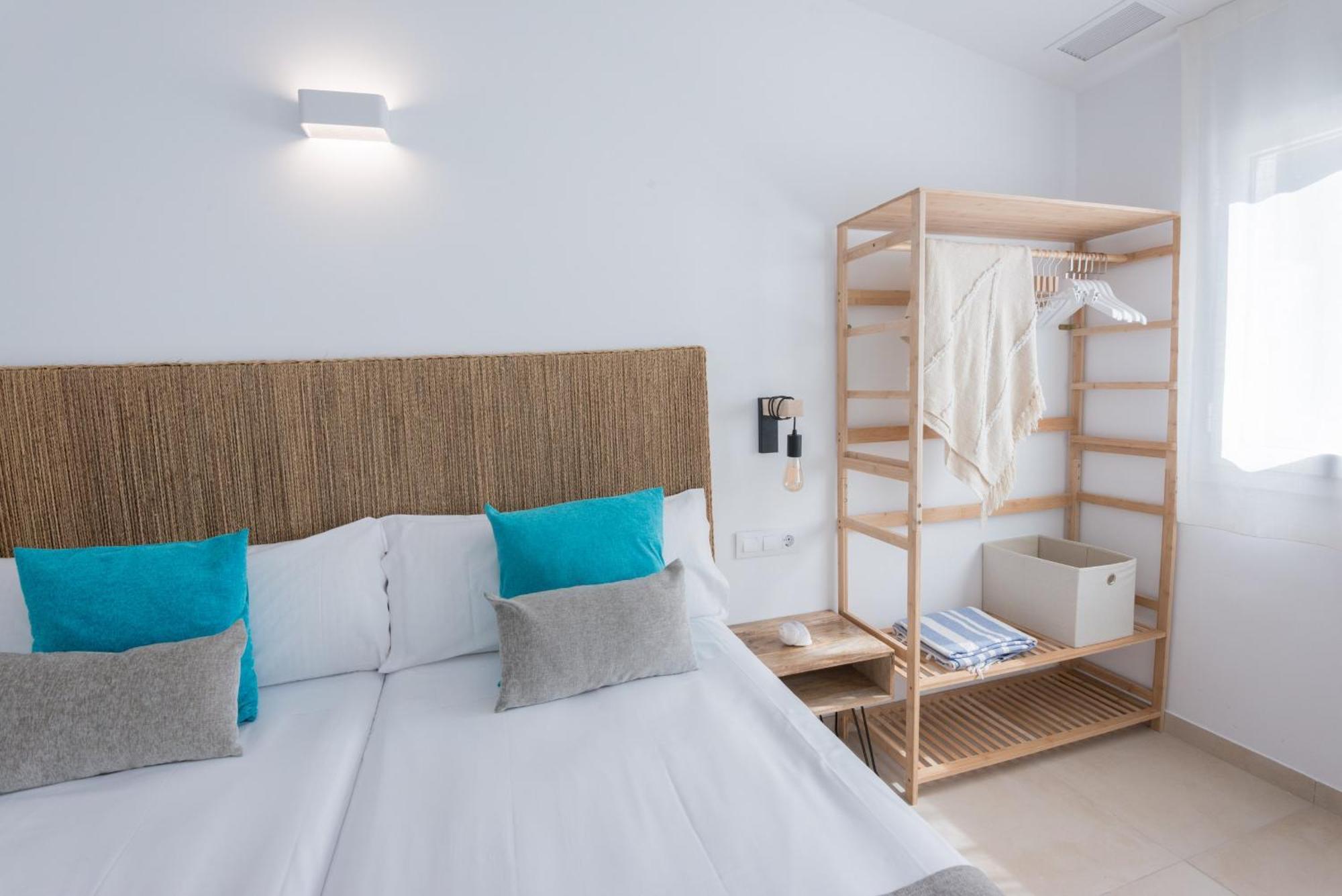Bamblue Boutique Apartments ピネダ・デ・マール エクステリア 写真