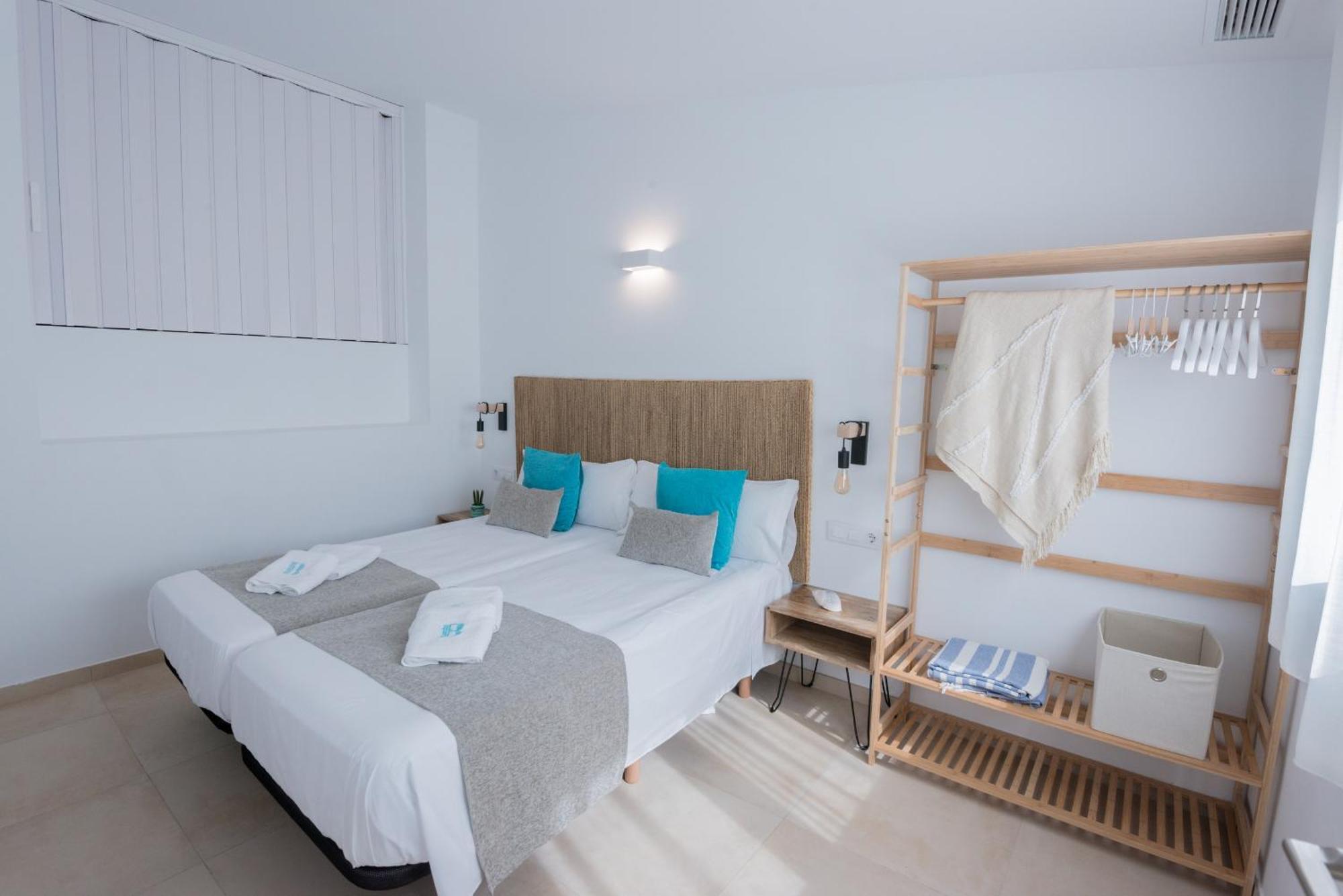 Bamblue Boutique Apartments ピネダ・デ・マール エクステリア 写真